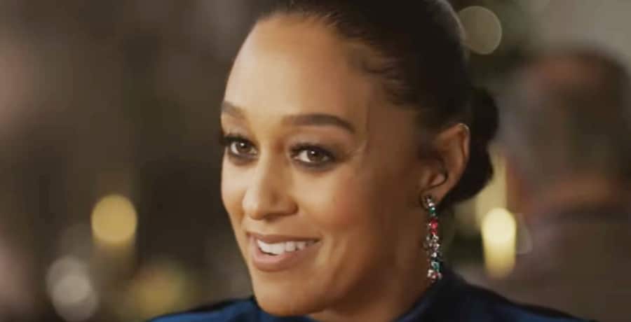 Tia Mowry - YouTube