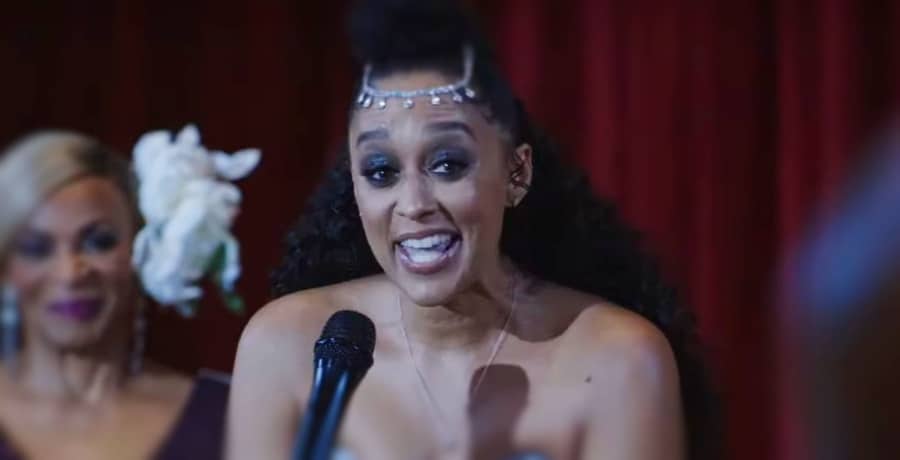 Tia Mowry - YouTube