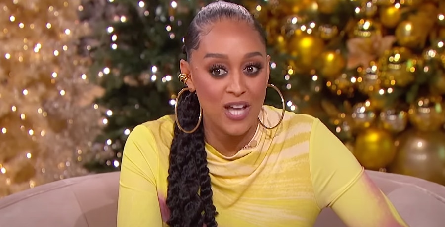 Tia Mowry | YouTube