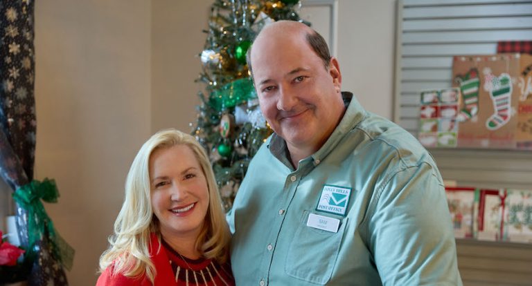 Photo: Angela Kinsey, Brian Baumgartner Credit: ©2024 Hallmark Media/Photographer: Angel Lynne