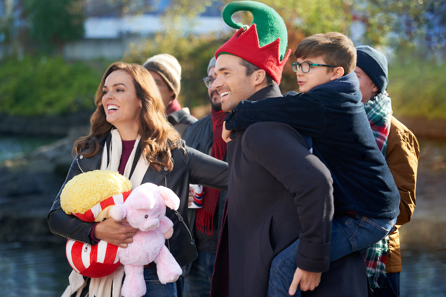 Photo: Erin Cahill, Ian Harding, Sebastian Billingsley-RodriguezCredit: ©2024 Hallmark Media/Photographer: Shane Harvey