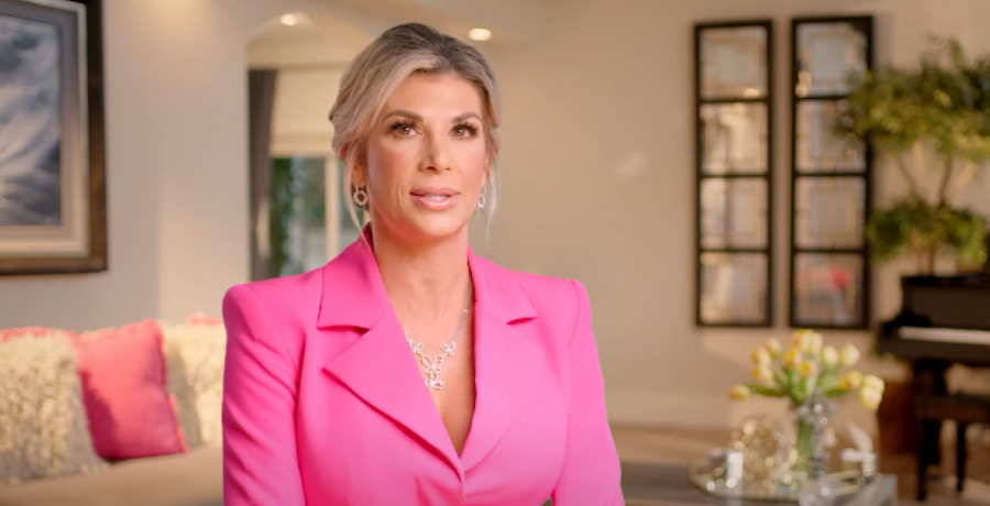 Alexis Bellino-YouTube