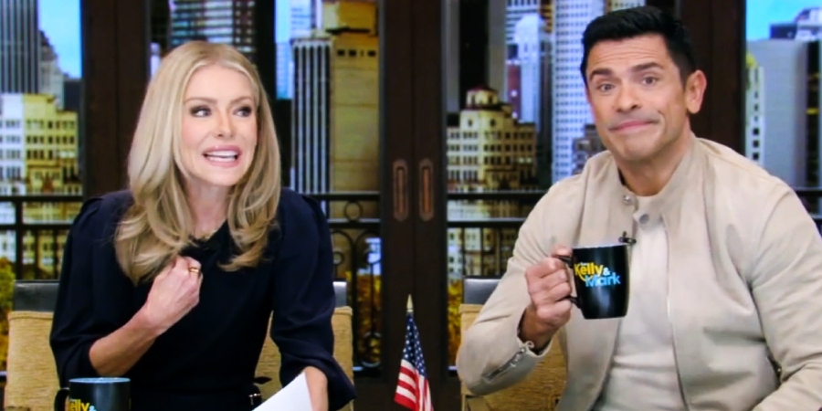 Kelly Ripa and Mark Consuelos - Live