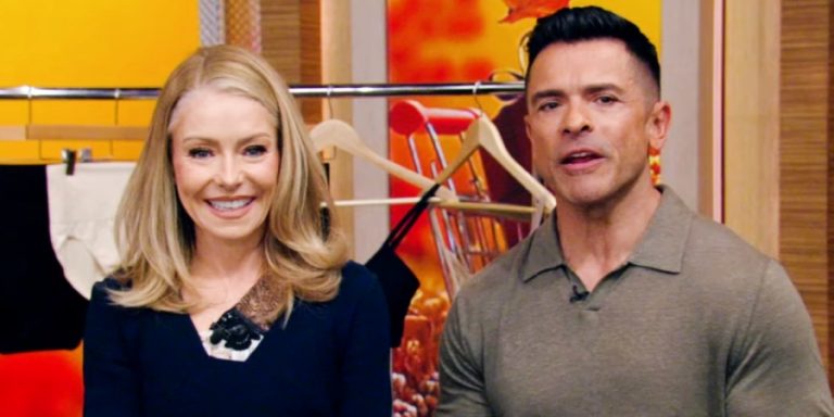 Kelly Ripa and Mark Consuelos - Live