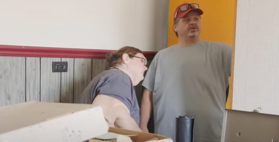 Chris Combs and Tammy Slaton from 1000-Lb Sisters, TLC, sourced from YouTube