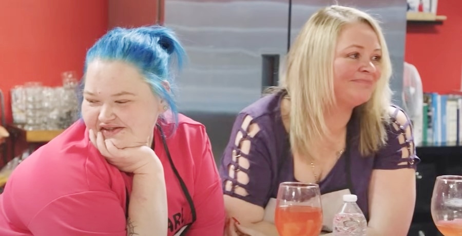 Amy Slaton and Amanda Halterman from 1000-Lb Sisters, TLC, sourced from YouTube