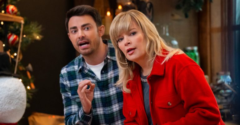 Photo: Jonathan Bennett, Melissa Peterman Credit: ©2024 Hallmark Media/Photographer: Kim Nunneley