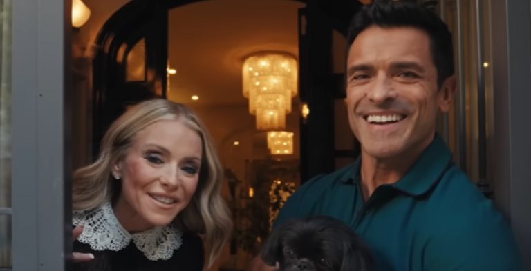 Kelly Ripa & Mark Consuelos - YouTube