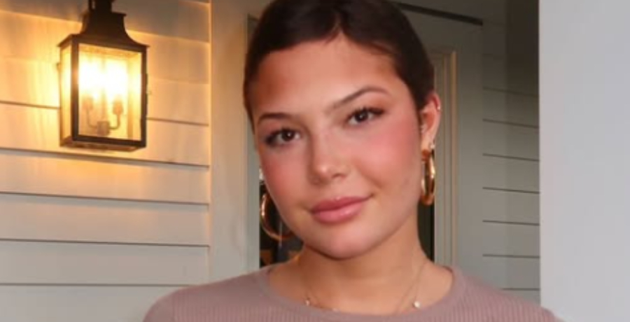 Iaabella Strahan - YouTube