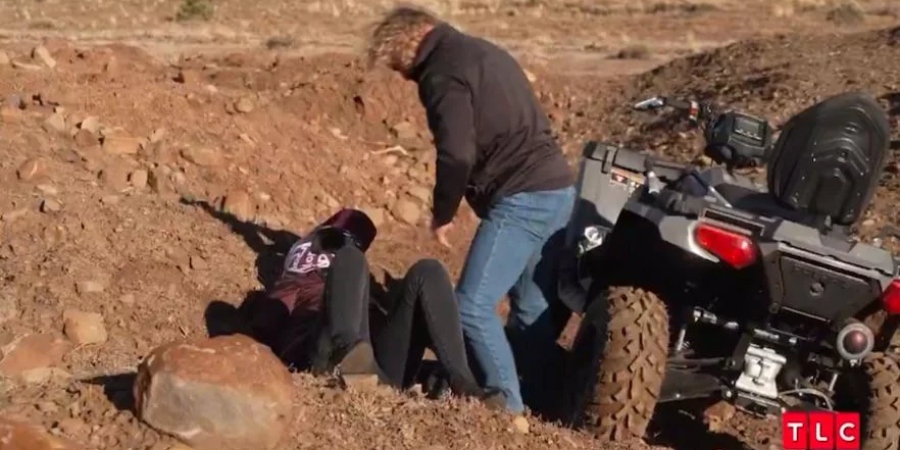 Kody Brown checks on Robyn after an ATV wreck. - Sister Wives_ Reddit Rude-Tomatillo-22