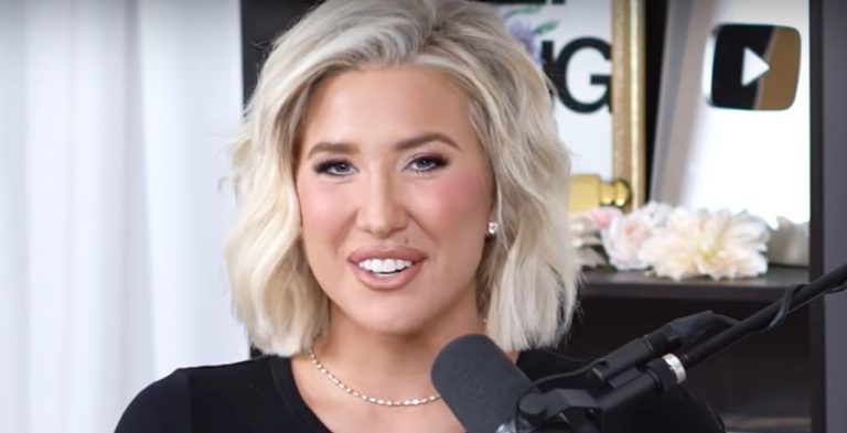 Savannah Chrisley - YouTube