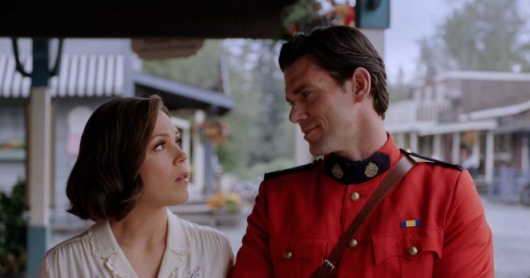 Photo: Erin Krakow, Kevin McGarry Credit: ©2025 Hallmark Media FOR