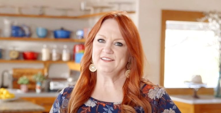 Ree Drummond from The Pioneer Woman on The Food Network, sourced from YouTube