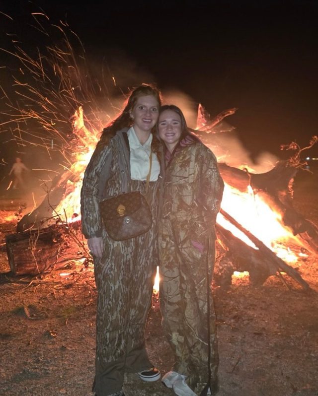 Ashley Jones & Addison Jones From Swamp People, Sourced From @ashleydeadeyejones Instagram