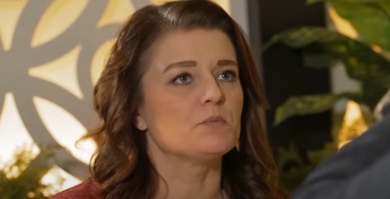 Robyn Brown-YouTube