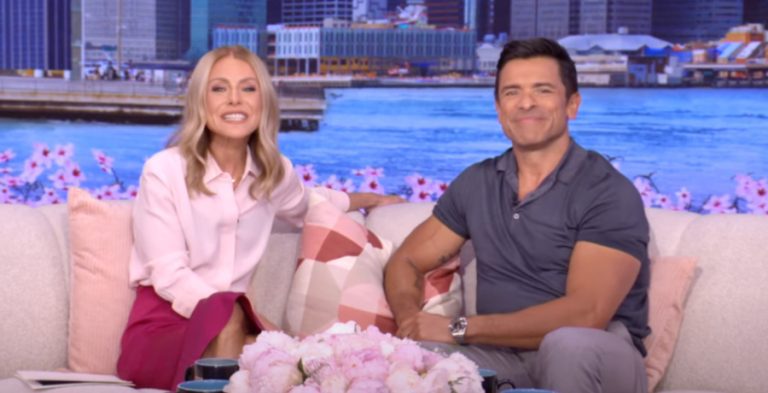 Kelly Ripa & Mark Consuelos - YouTube