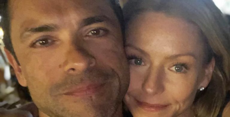 'Live' Mark Consuelos and Kelly Ripa/Credit: Instagram