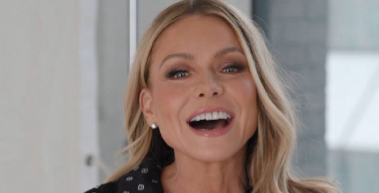 Kelly Ripa- YouTube
