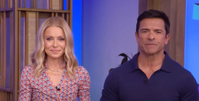 Kelly Ripa & Mark Consuelos - YouTube