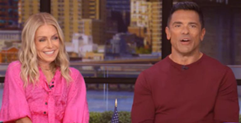 'Live' Kelly Ripa and Mark Consuelos/Credit; YouTube