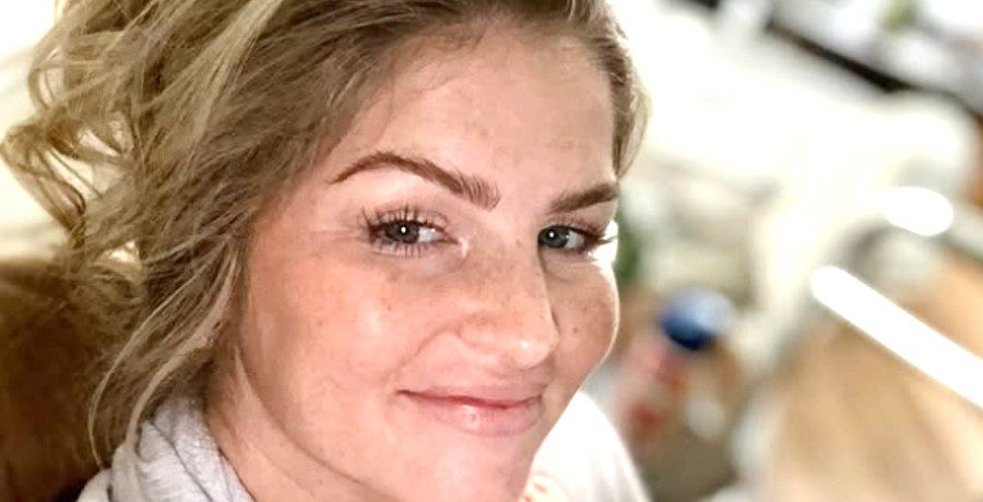 Erin Bates - Instagram