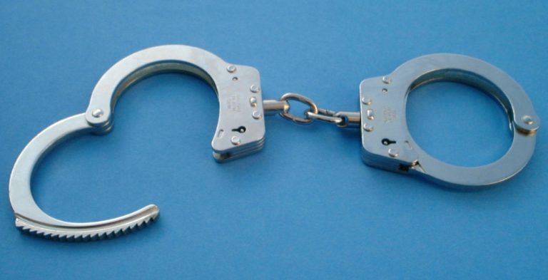 Handcuffs - Klaus with K_Wikimedia Commons
