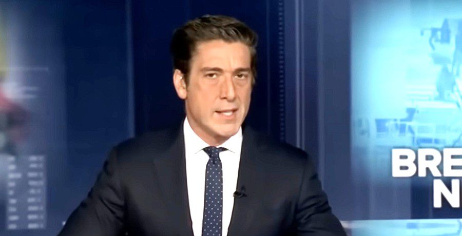 ‘ABC World News Tonight’ David Muir Gives Rare Gift To Fans, Pics ‘ABC World News Tonight’ David Muir Gives Rare Gift To Fans, Pics