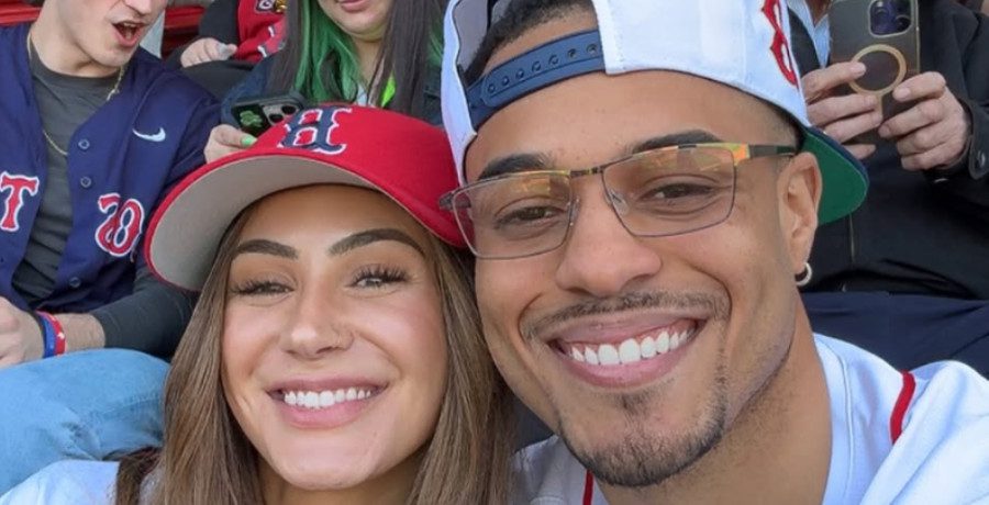 'Bachelor' Juliana Pasquarosa and Grant Ellis/Credit: YouTube