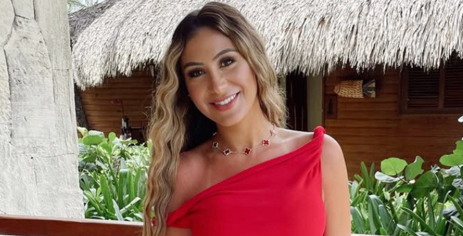 ‘Bachelor’ Juliana Pasquarosa Teases Romance With Mystery Man