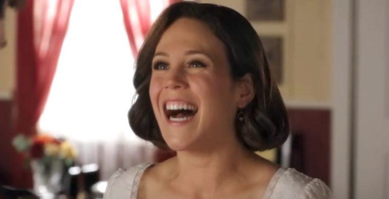 Erin Krakow, WCTH- YouTube