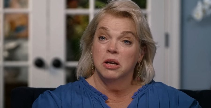 Janelle Brown- YouTube