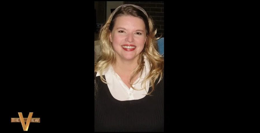 Janean Elkins/Credit: YouTube