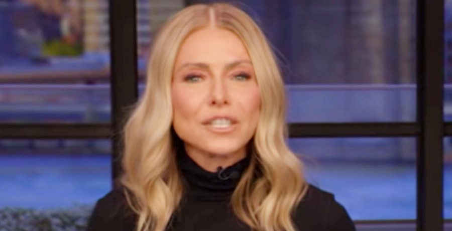 Kelly Ripa Talks Being Terrified on Live