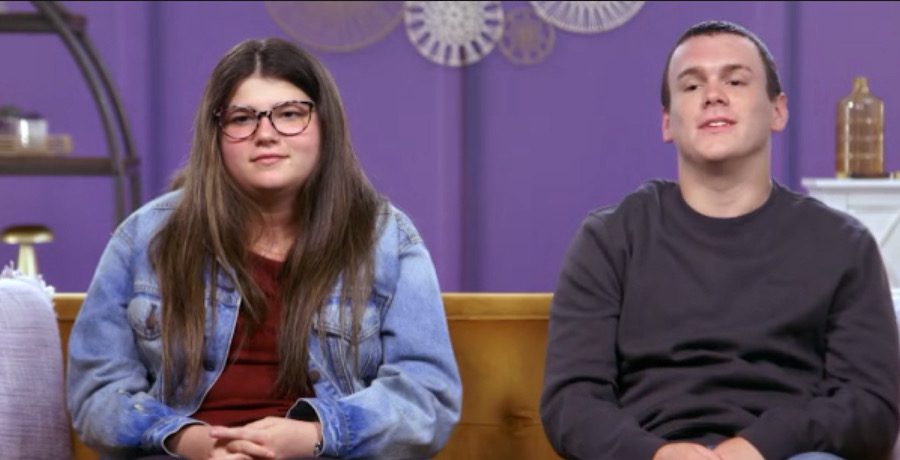 Mia, Jessie from Unexpected- YouTube