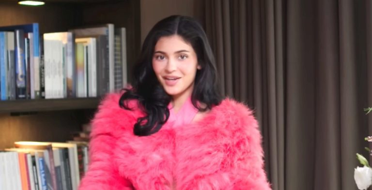 Kylie Jenner - YouTube