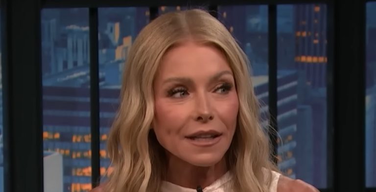 Kelly Ripa YouTube