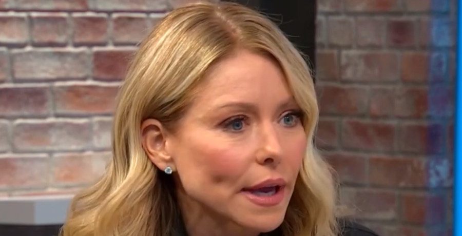 Kelly Ripa/Credit: YouTube