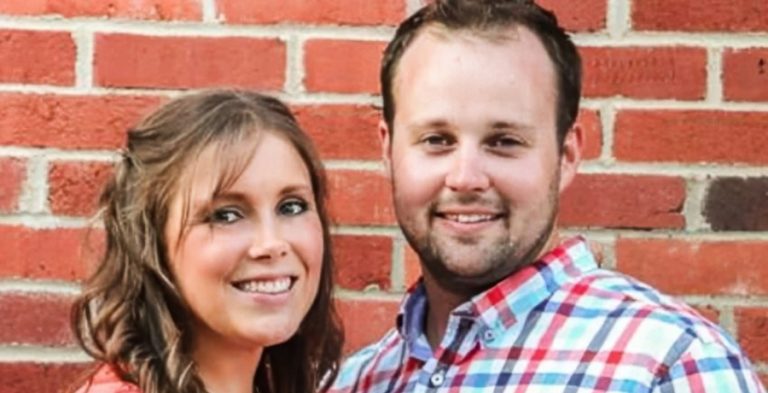 Josh & Anna Duggar - IG