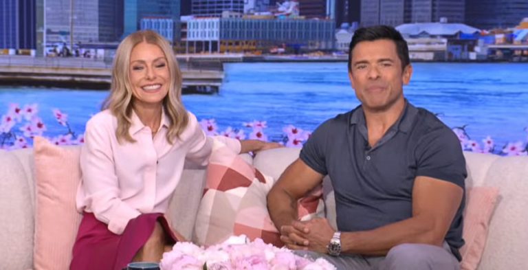 Kelly Ripa & Mark Consuelos - YouTube